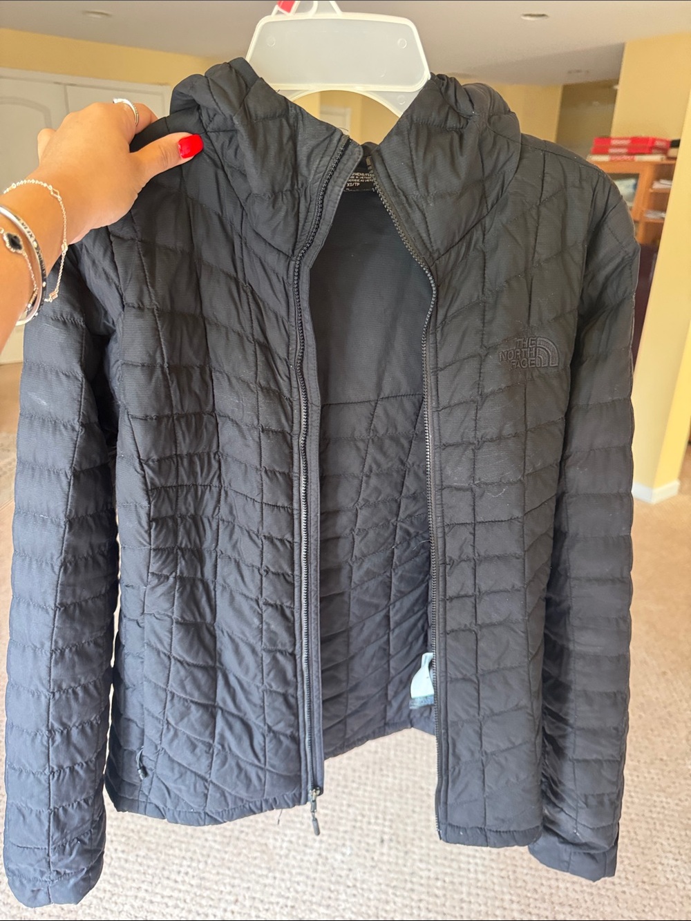 Women’s north face jacket size xs